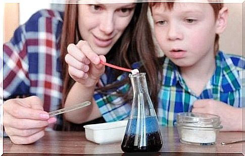 4 water experiments for children