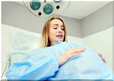 Nausea and vomiting during childbirth