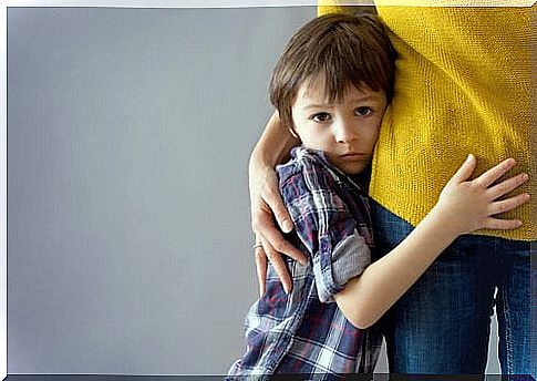 Child who suffers from fear and clings to his mother.