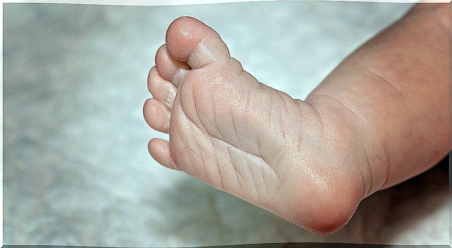 The benefits of walking barefoot in children