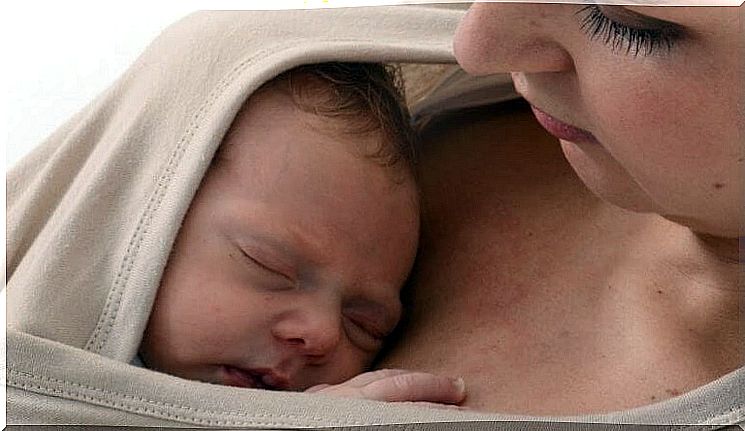 Skin contact is required right after the baby is born!