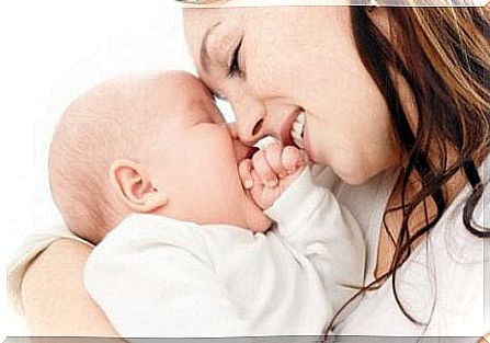 With these 8 tips you can strengthen the bond with your baby